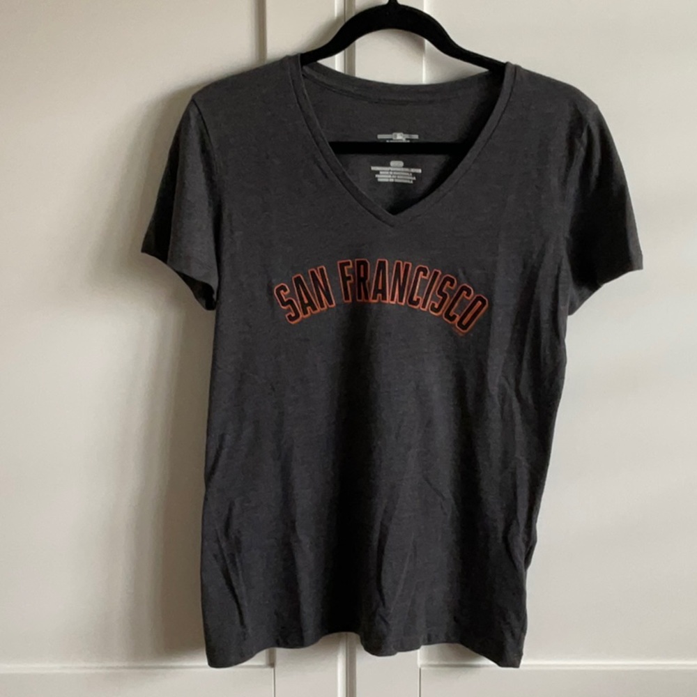 Women's Giants Baseball Genuine Merch Tee